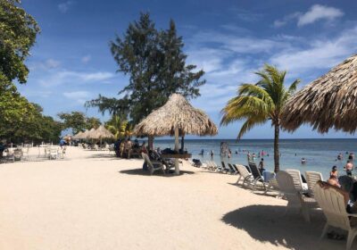 Honduras Bay Islands Getaway